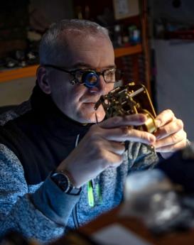 切斯特·莫里斯-福州积家维修服务中心制表师